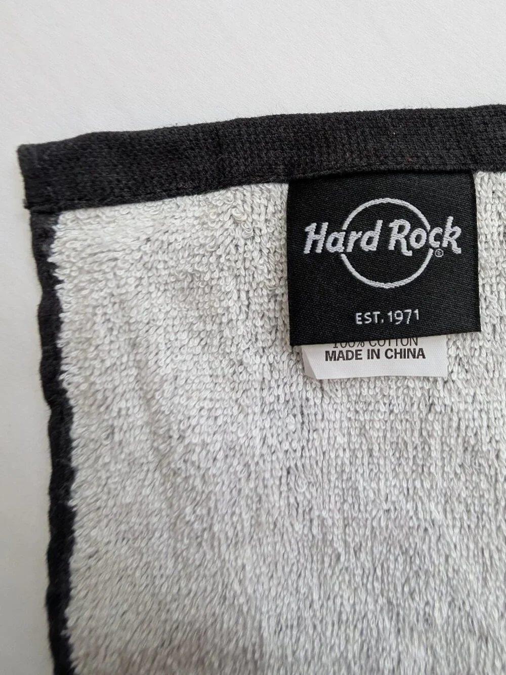 Hard Rock Cafe Graphic Beach/Pool Towel Flaming Skull Skeleton Electric Guitar
